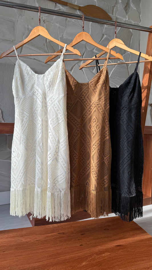 VESTIDO RENDA E FRANJA