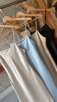 VESTIDO CETIM CLEO