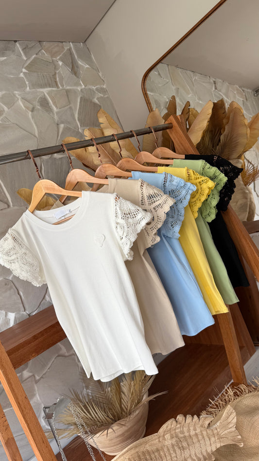 T-SHIRT CROCHÊ CORAÇÃO