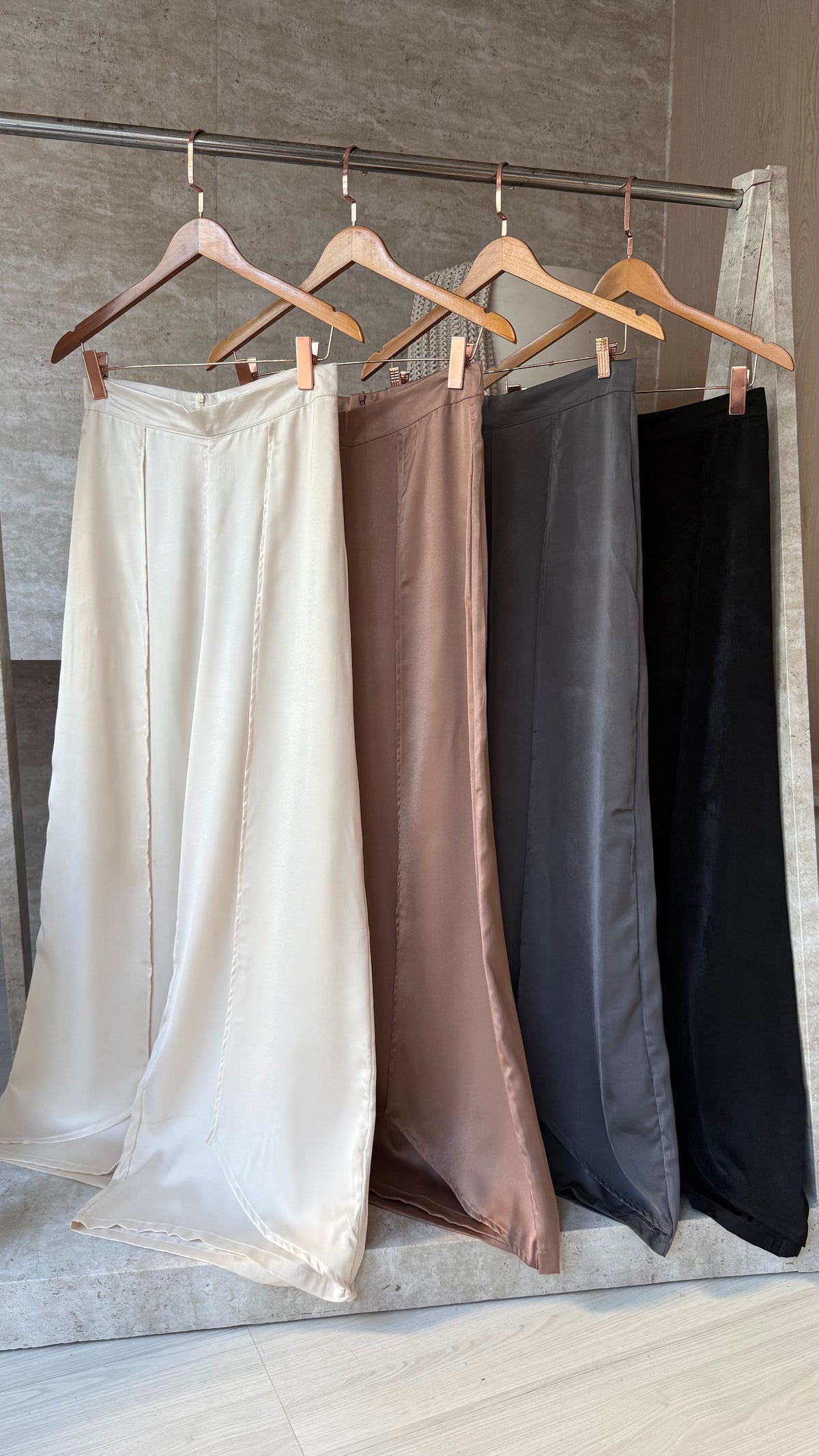 PANTALONA  CETIM BIA