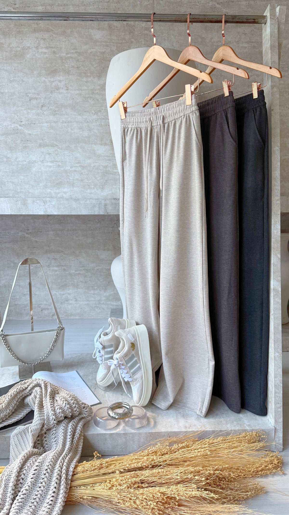CALÇA MOLETOM COMFY CANELADA