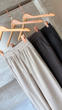 CALÇA MOLETOM COMFY CANELADA