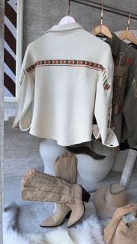 CAMISA SUEDE BORDADA