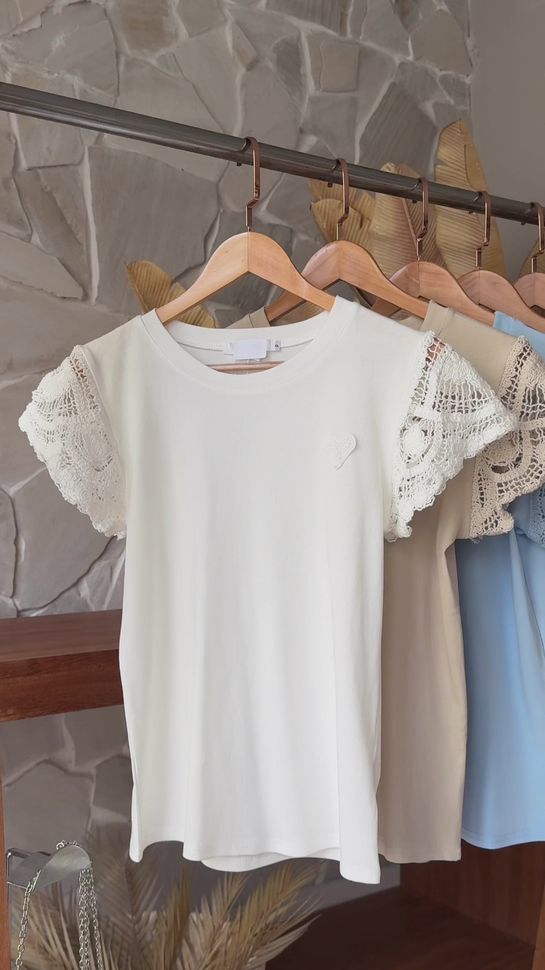 T-SHIRT CROCHÊ CORAÇÃO