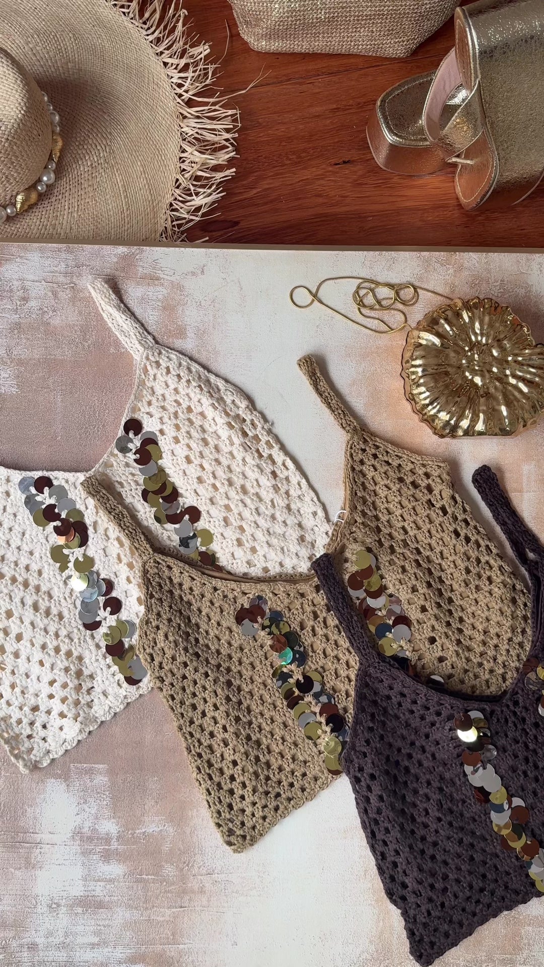 CROPPED HANDMADE LETICIA