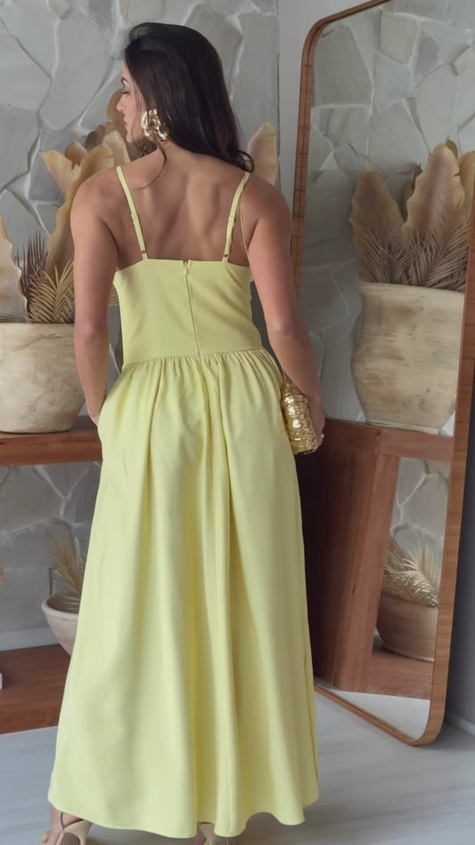VESTIDO EUROPEU